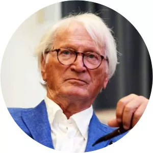 Đelo Jusić Jr. - Musician ‧ Paula Jusić's husband