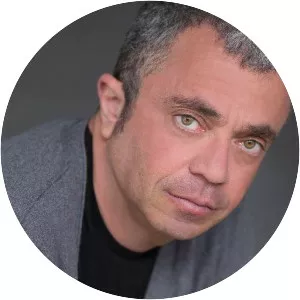 Dennis Abrams - Author