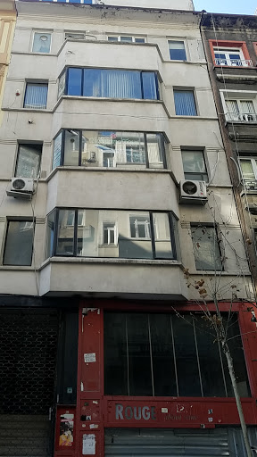 Dent Clinic Agiz Ve Dis Sagligi Klinigi