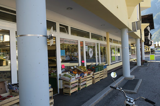 Der Tiroler - Feinkost - Souvenir - Imbiss - Spirituosen - Kaffe - Deli