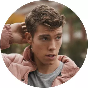 Derek Chadwick - Actor