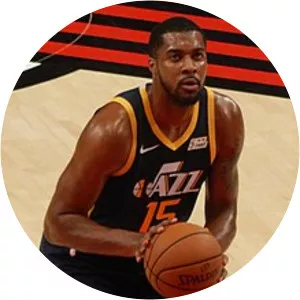 Derrick Favors