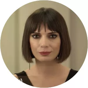 Derya Petek - Singer