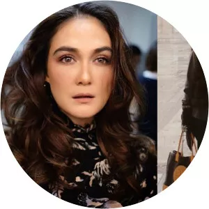 Desa Maya Waltaurd Maiyer - Luna Maya's mother