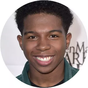 Deshae Frost - YouTuber