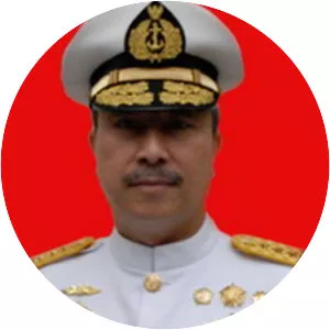 Desi Albert Mamahit - 