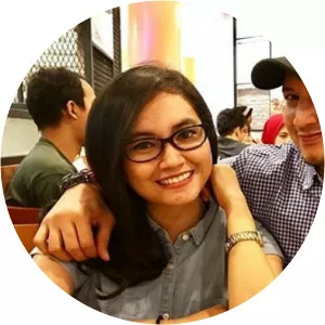 Dessy Astrini photograph