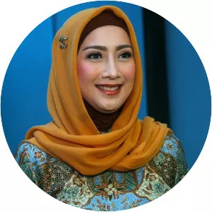 Desy Ratnasari