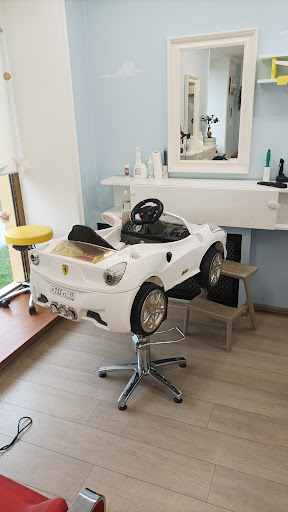 Detskaya Parikmakherskaya Buklya - Hair salon in Moscow, Russia