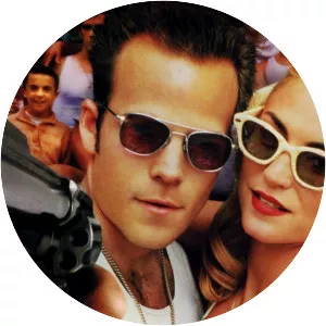 Deuces Wild - 2002 ‧ Drama/Indie film ‧ 1h 40m