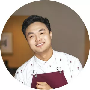 Deuki Hong photograph