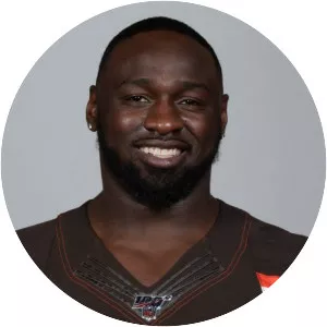 Devaroe Lawrence - American football defensive tackle