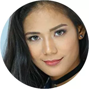 Devon Seron