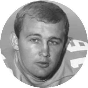 Dewey Warren - American football player