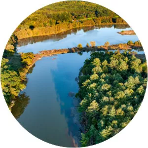 Deweys Pond - Pond in Vermont