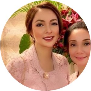 Dewi Pandamsari - Reisa Kartikasari's mother
