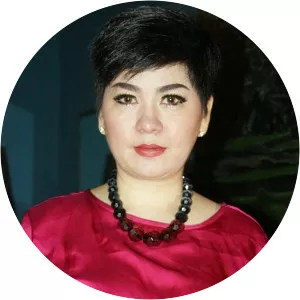 Dewinta Bahar - Annisa Bahar's sister