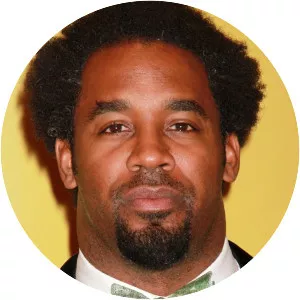 Dhani Jones