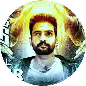 Dhilluku Dhuddu - 2016 ‧ Horror/Comedy ‧ 2h 40m