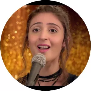 Dhvani Bhanushali - Indian singer