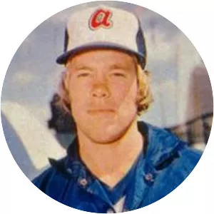 Dick Ruthven - Professional baseball player