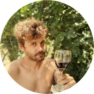 Diego Fonzi - Musician ‧ Dolores Fonzi's brother