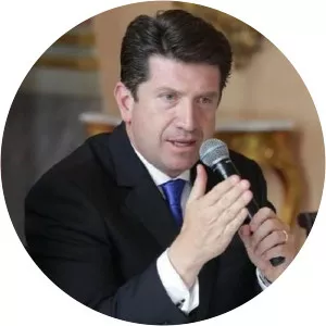 Diego Molano Aponte photograph