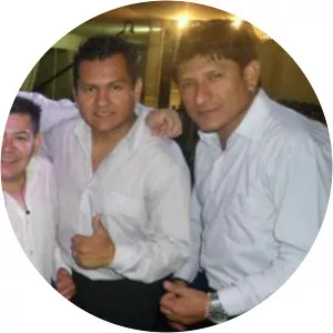 dilbert aguilar y su orquesta la tribu