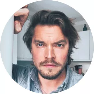 Dimitri Qvintus - Journalist