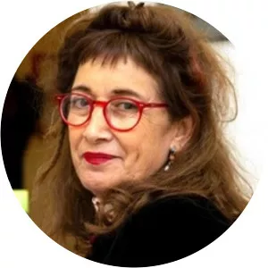 Dina Zvi-Riklis