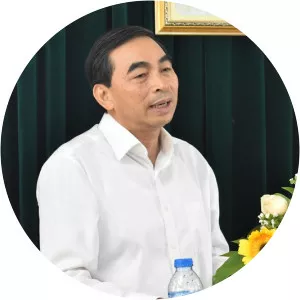 Đinh Văn Điến - Politician