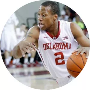 Dinjiyl Walker - Basketball player