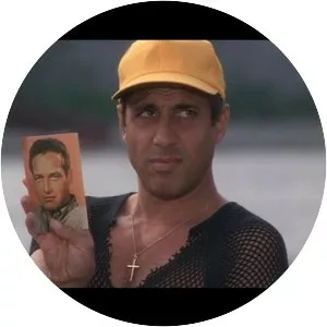 Distinguishing features: beautiful