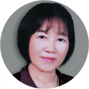 Doan Le - Vietnamese writer