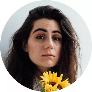Dodie Clark