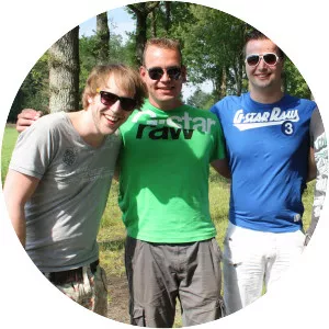 DOELLEAZEN - Musical artist