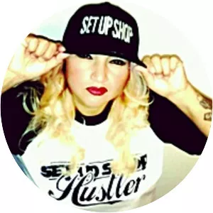 Doll-E Girl - Musical artist