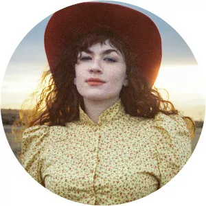 Dolly Valentine - Musician