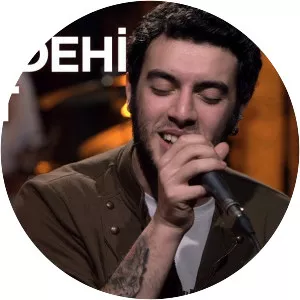 Dolu Kadehi Ters Tut