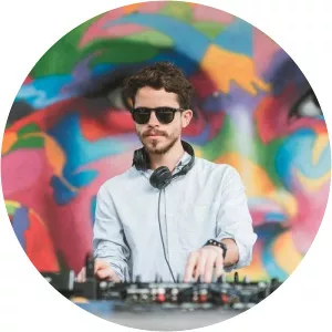 Dom Donnelly - Musical artist