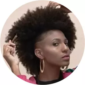 Domênica Dias photograph