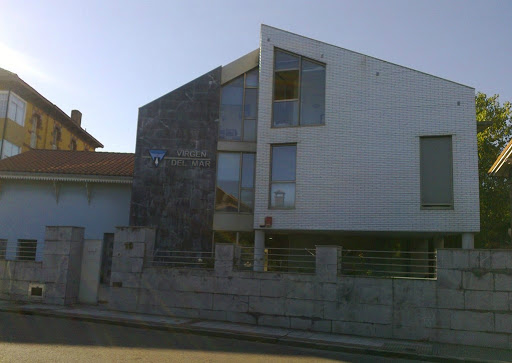 Dominicas Hijas de Nuestra Senora de Nazareth - Boarding house in Salinas, Asturias, Spain