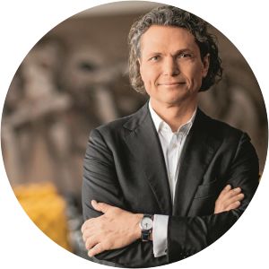 Dominik Libicki - Businessperson