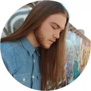 Doms Gauge - Musical artist