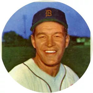 Don Lund - Baseball player