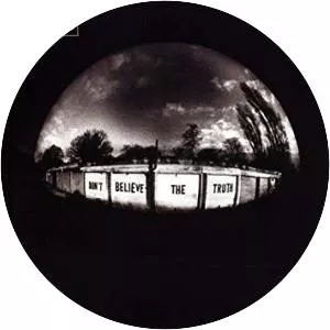 Don't Believe the Truth - Studio album by Oasis