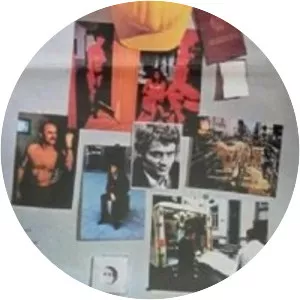 Don't Lean Out the Window - 1977 ‧ Drama ‧ 1h 43m