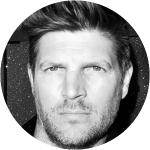 DONAES - Musical artist