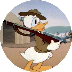 Donald Gets Drafted - 1942 ‧ Short ‧ 9 mins