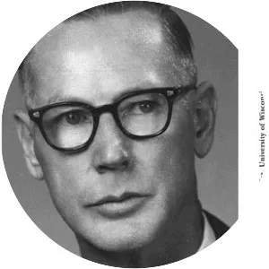 Donald William Kerst - American physicist